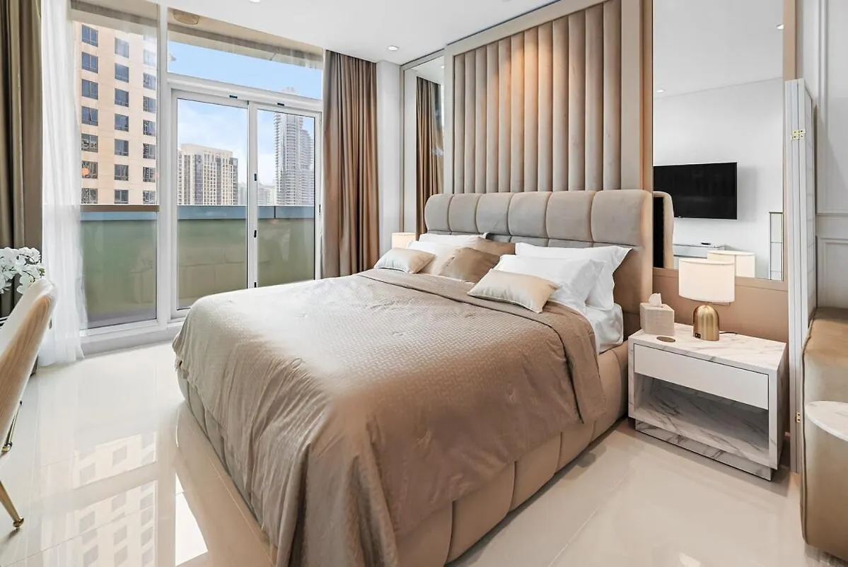 Appartamento Magnificent - New Studio With An Iconic Burj Khalifa View Dubai