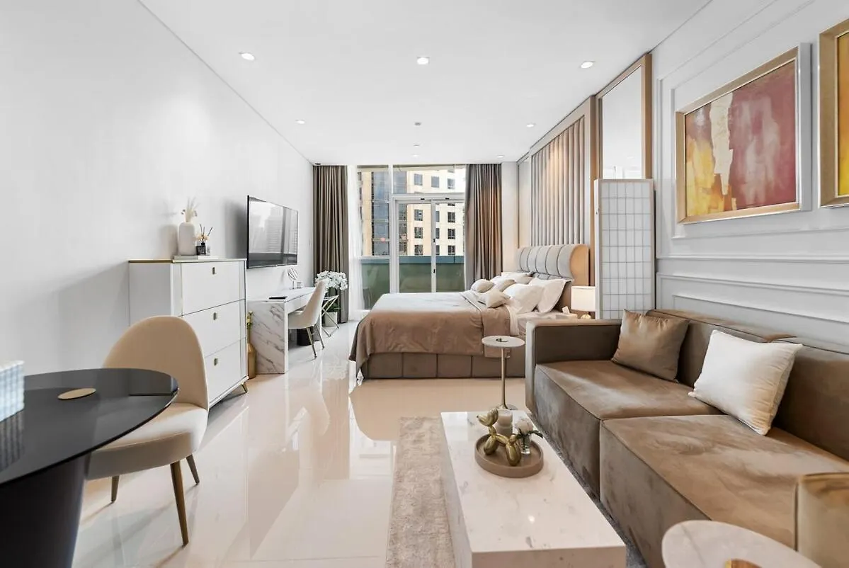 Magnificent - New Studio With An Iconic Burj Khalifa View Ντουμπάι 0*,
